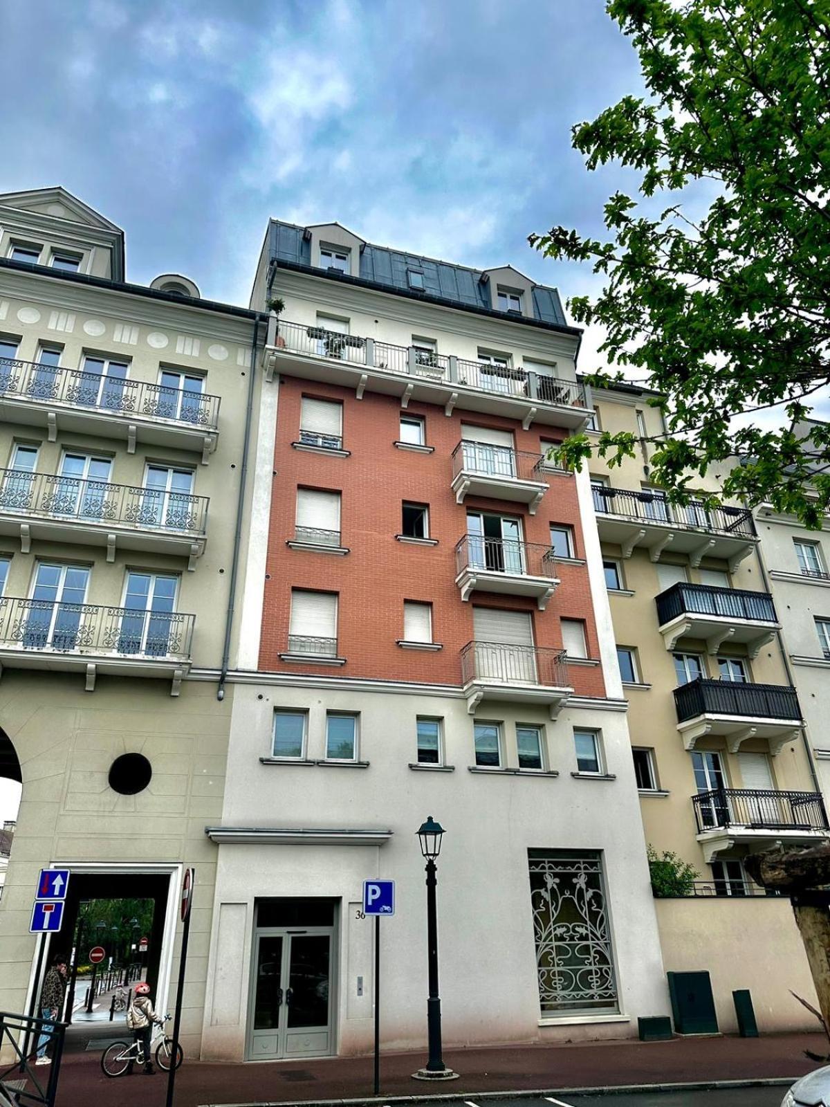 Le Boudoir - 2 Pieces Et Parking Apartman Le Plessis-Robinson Kültér fotó